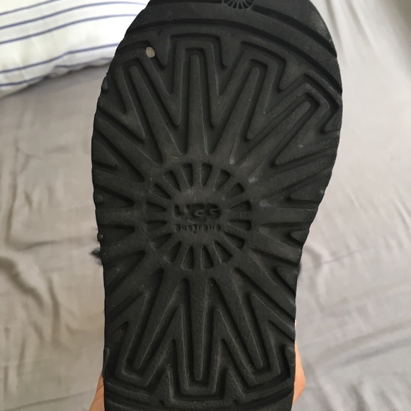 Unisex uggs toddler 8 - Picture 2 of 4